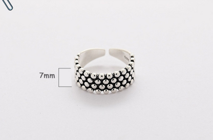 Anillo abierto vintage de lunares, diseño con cuentas