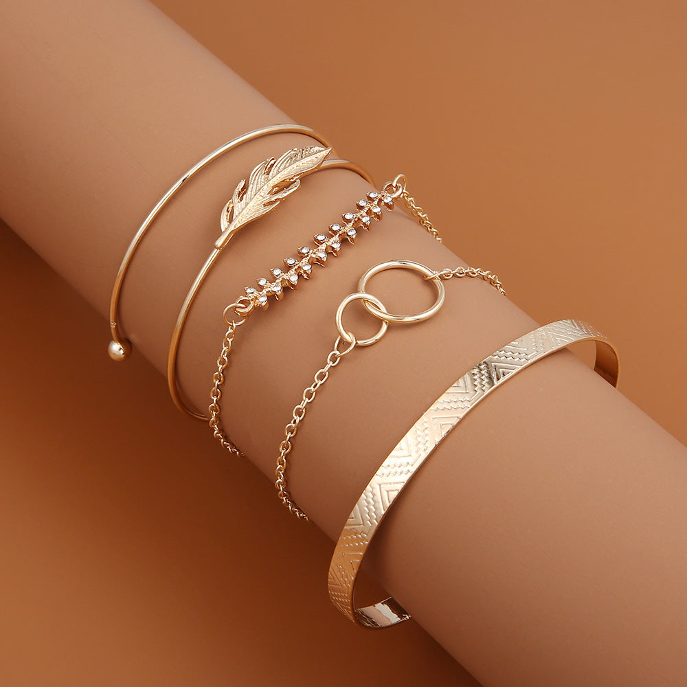 Vintage Leaf Pattern Circle Bracelet Set (Five Pieces)