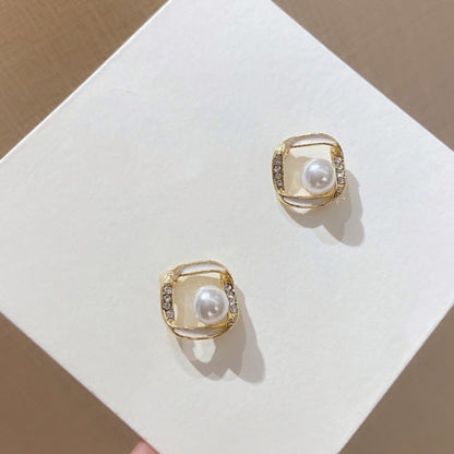 Boucles d'oreilles perles torsadées pour femmes - Design chic