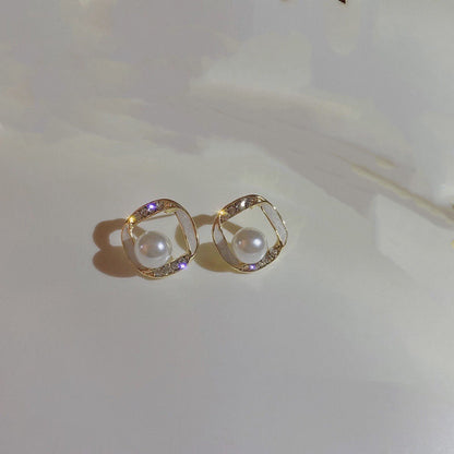 Boucles d'oreilles perles torsadées pour femmes - Design chic