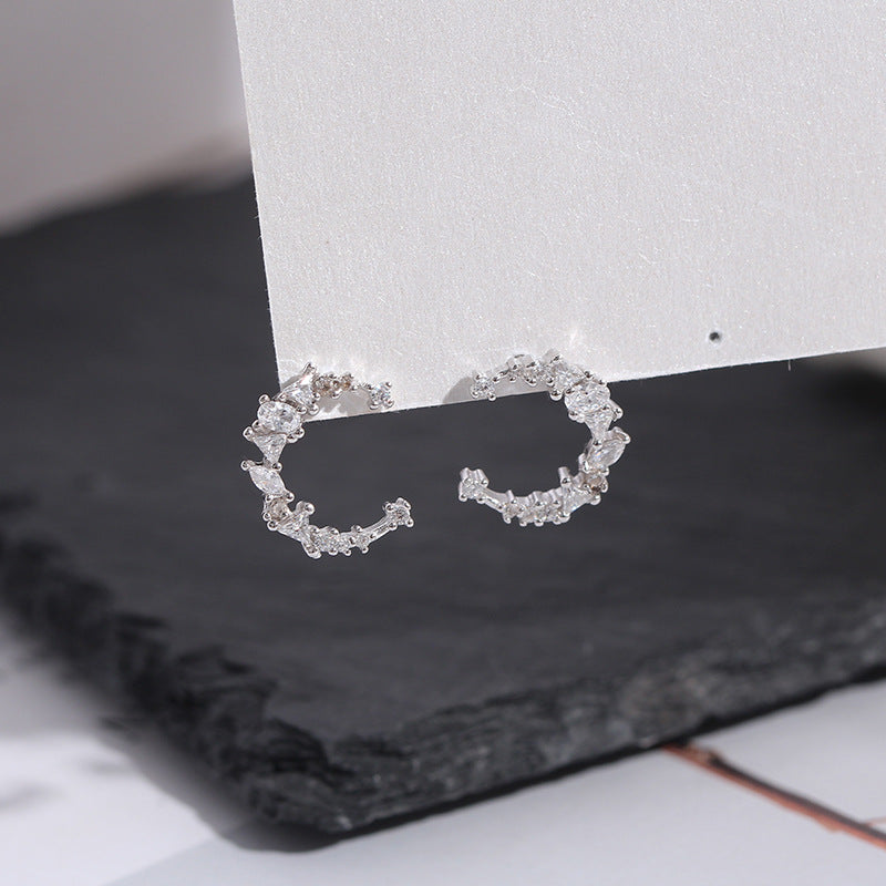 Boucles d'oreilles en argent S925, design lune avec pierre de zircon